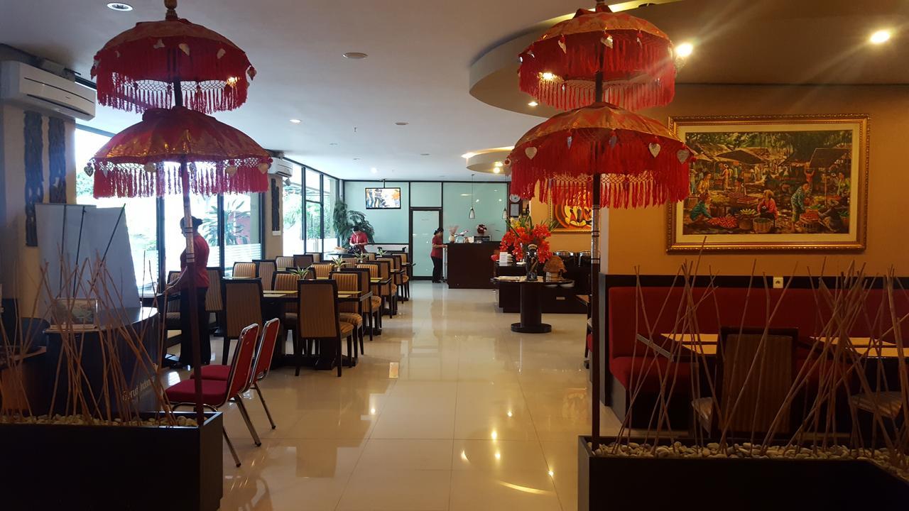 Grand Tembaga Hotel Timika Exterior foto